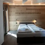 Larix Sauna&relax Apartman *