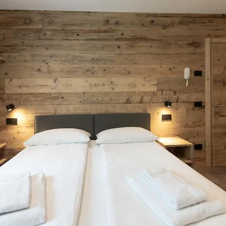 Larix Sauna&relax * 博尔米奥